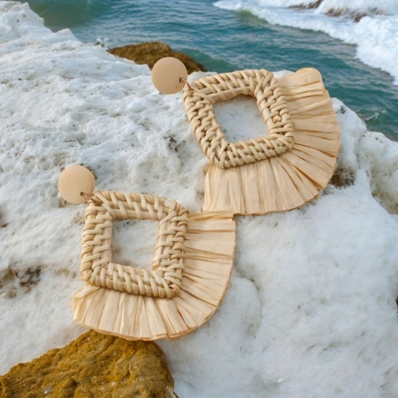 🆕️Boho Raffia Statement Earrings | Handmade Beach Vibes Spring Summer Jewelry - Picture 1 of 10